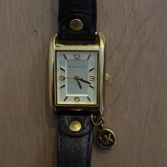 Michael Kors Charm Leather Watch - Picture 2 of 5